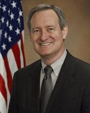 Official portrait of Mike Crapo, U.S. Senator for Idaho