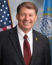 Official portrait of Mike Rounds, U.S. Senator for South Dakota